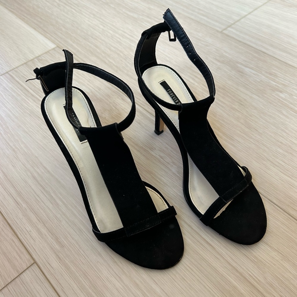 F21 Strappy Black heels W5